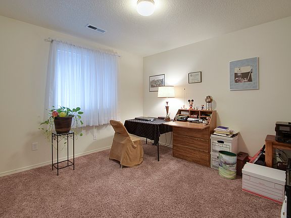 5th image of 10207 NE 58th St