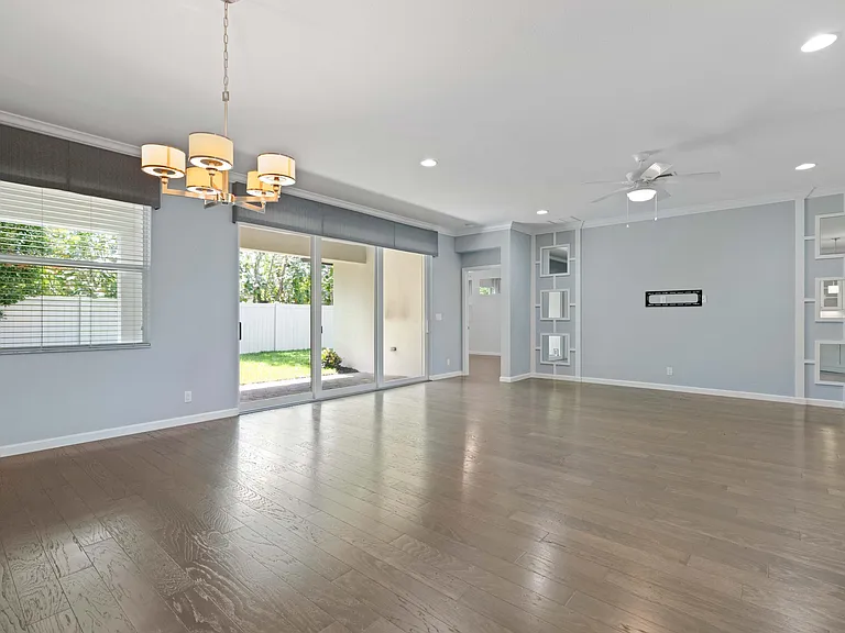 7018 Limestone Cay Rd — Photo 42