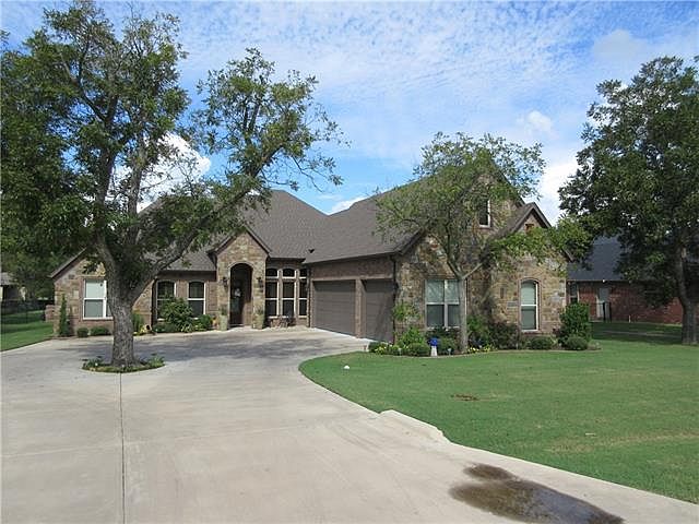 1st image of 6404 Pinehurst Dr