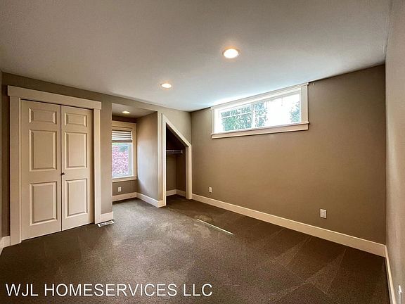 5th image of 7033 126th Ave NE