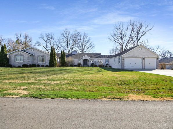 8 Country Club Dr, Mexico, MO 65265