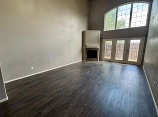 323 Silvercreek Dr, Wolfforth, TX 79382