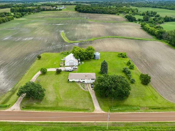 8400 Trail Haven Rd, Hamel, MN 55340