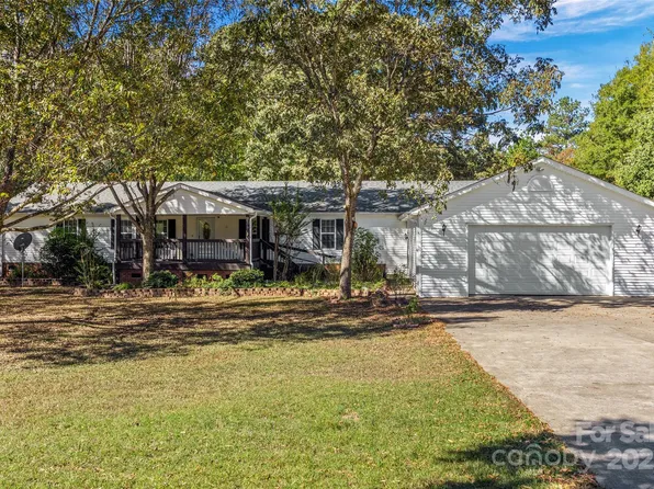 4640 Mel Nunnery Rd, Fort Lawn, SC 29714