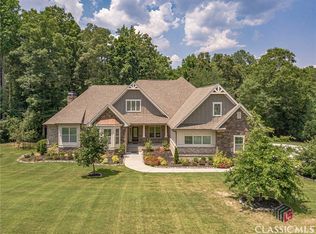 1586 Holly Ridge Dr, Loganville, GA 30052