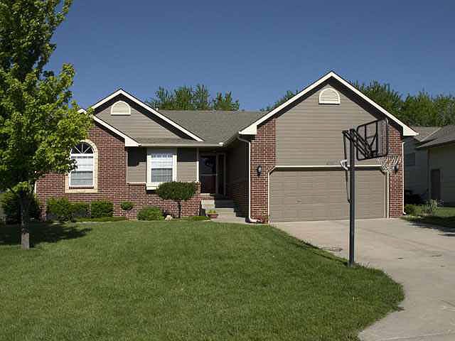 1st image of 620 Havenwood Ct