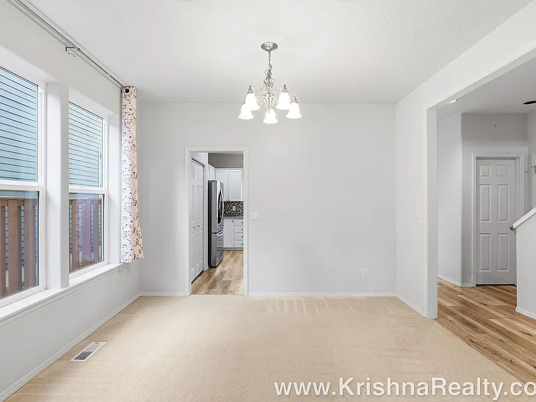 5906 NE Skipton St — Photo 2