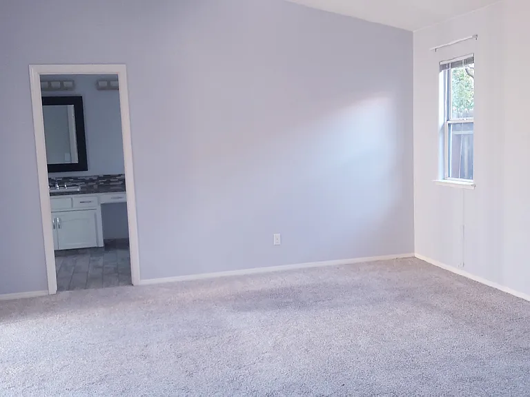 1857 E Lester Ave — Photo 12