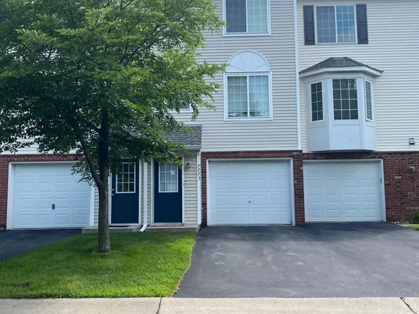 7773 Village St, Chanhassen, MN 55317