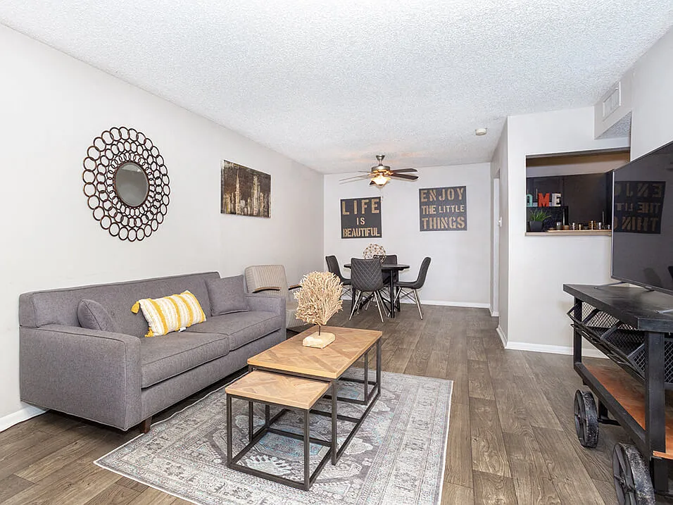Acadian Point Apartments — Photo 1