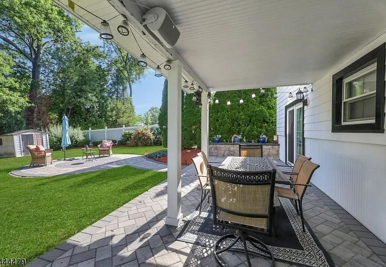 11 Rande Dr — Photo 38