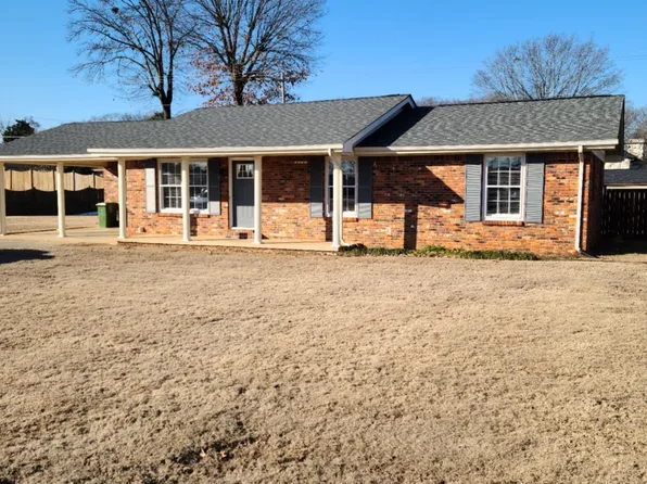 2104 Gusmus Ave, Muscle Shoals, AL 35661