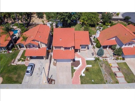 5th image of 24642 New Haven Dr