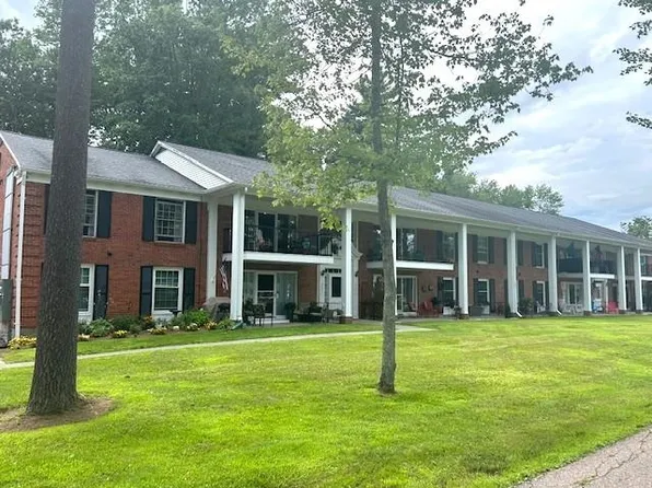 100 Kennedy Drive building 1, unit 13, South Burlington, VT 05403