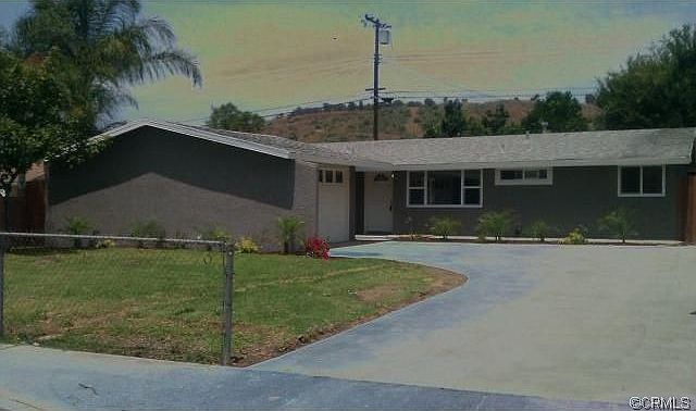 1st image of 2351 Canterbury Ave