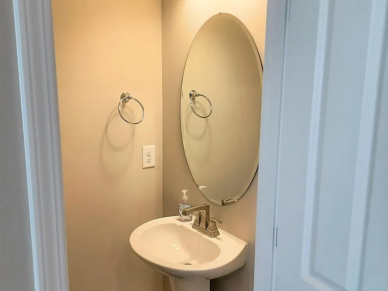 1029 Milson Ln — Photo 5