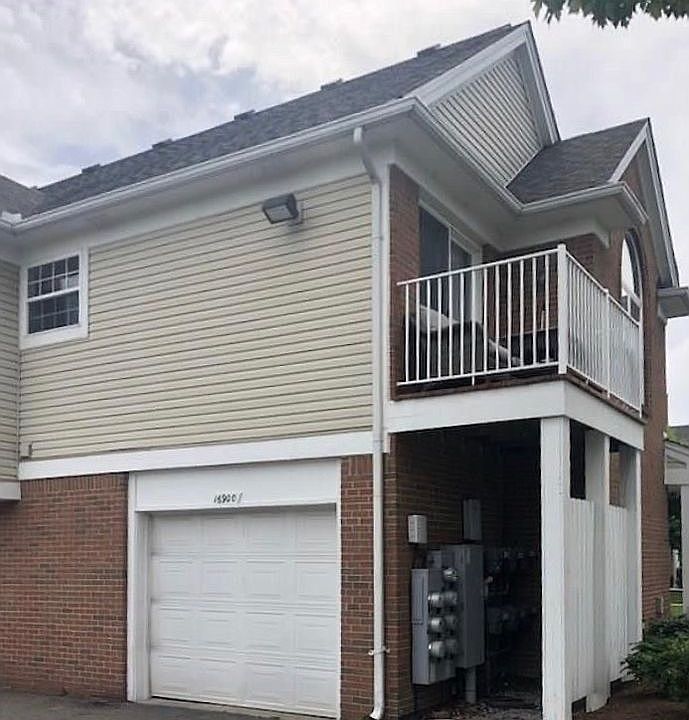 2nd image of 16900 Glenmoor Blvd