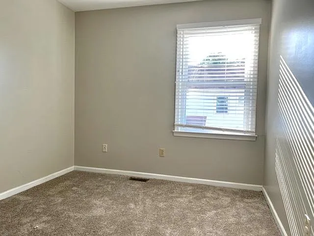 114 Barfleur Pl — Photo 11