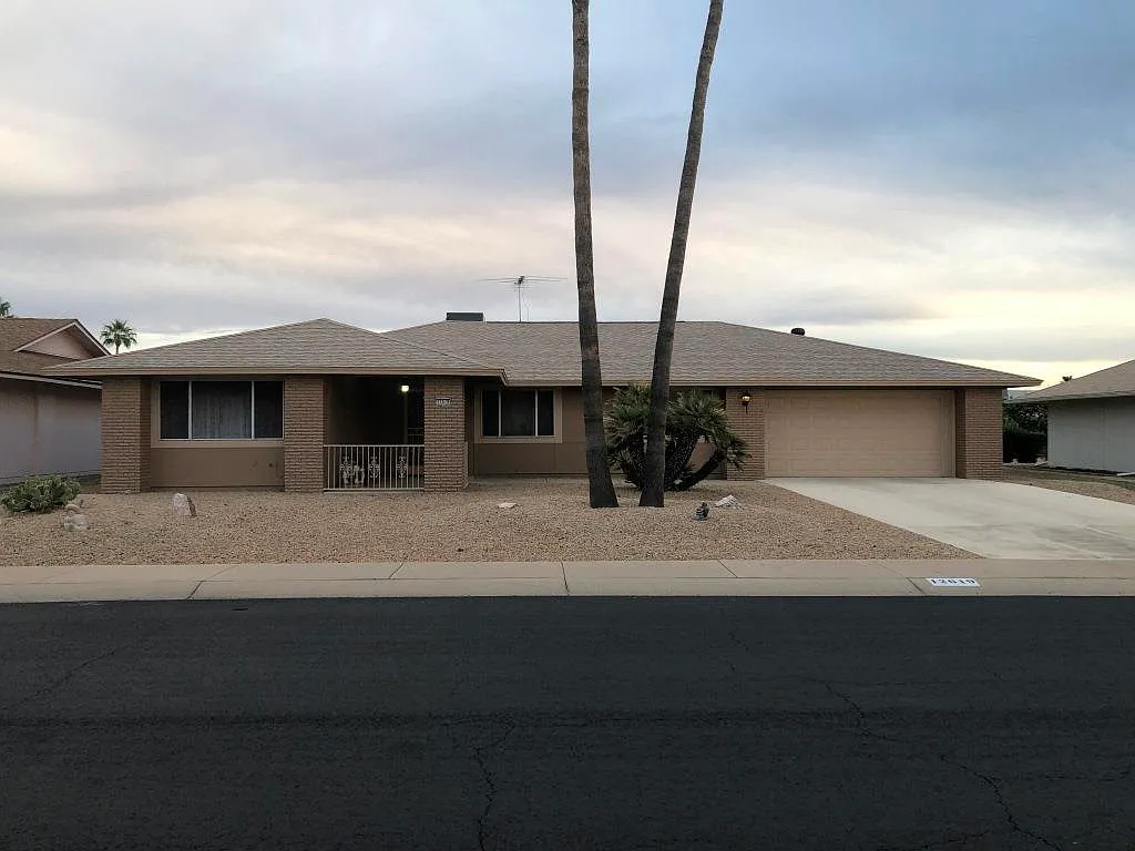 2 bed, 2020 sqft, $3,000 — Photo 1