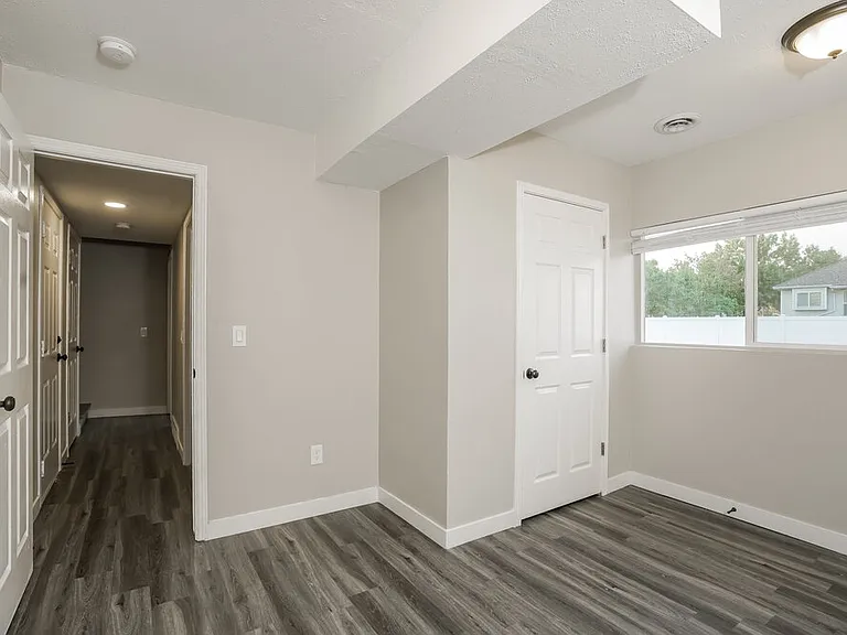 1922 W Quarter Horse Ave — Photo 10
