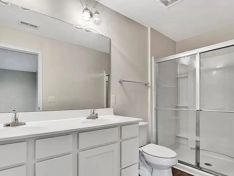 8 Torrington Dr — Photo 16