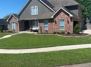 146 Lake Penchant Ct, Houma, LA 70360
