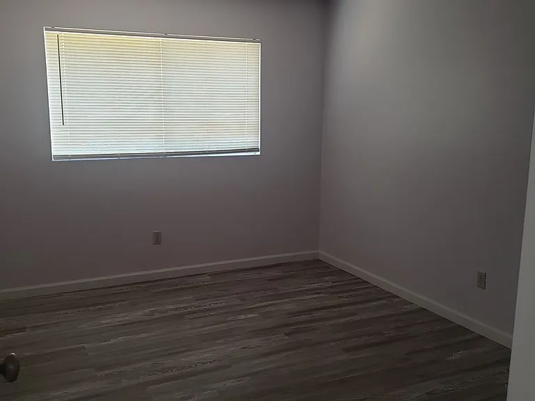3847 Vine Ave — Photo 22
