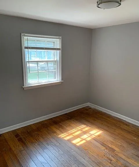723 Clarendon Pl — Photo 6