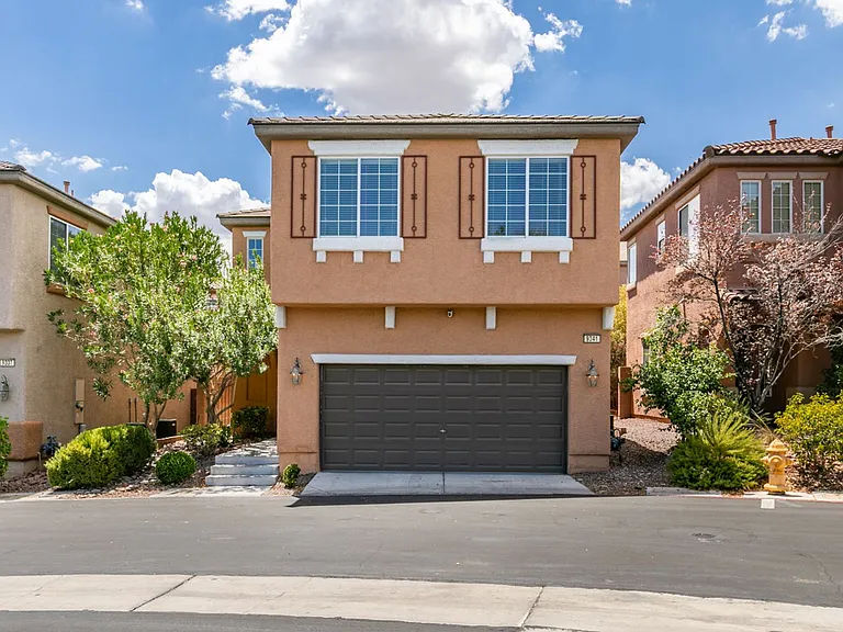 9341 Colorful Rainbow Ave — Photo 4