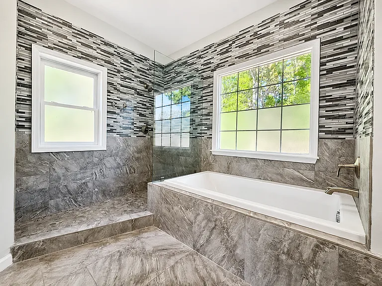 366 Belmont Chase Ct — Photo 15