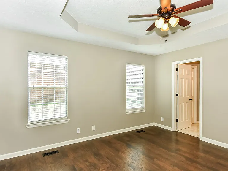 142 S Birchwood Dr — Photo 11