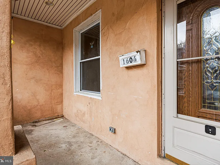 1606 S Frazier St — Photo 13