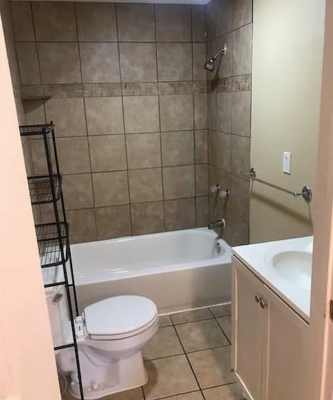 1604 Wilson St — Photo 8