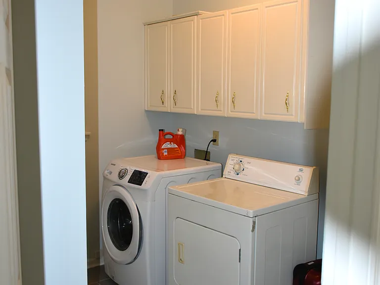 533 Oak Brook Dr — Photo 21