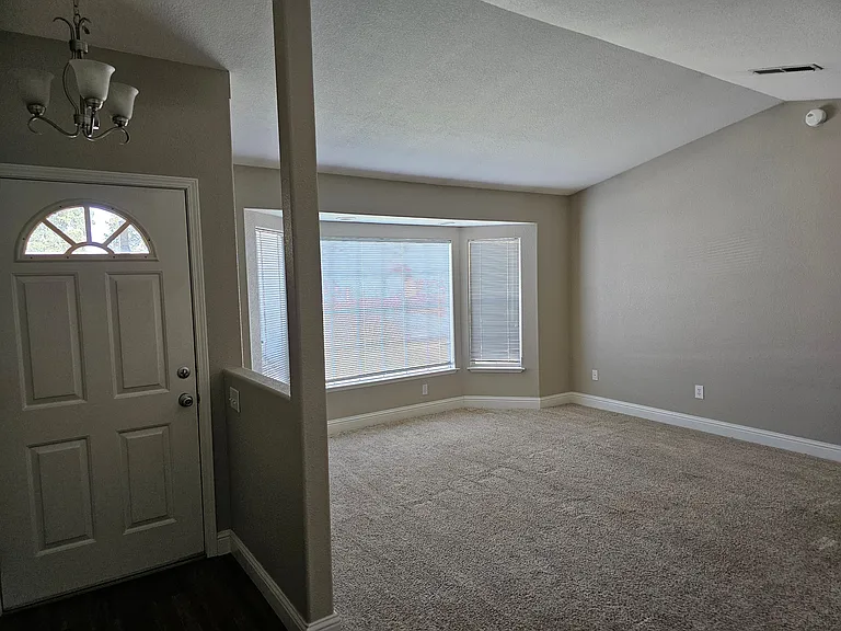 4363 Hickory Ave — Photo 2