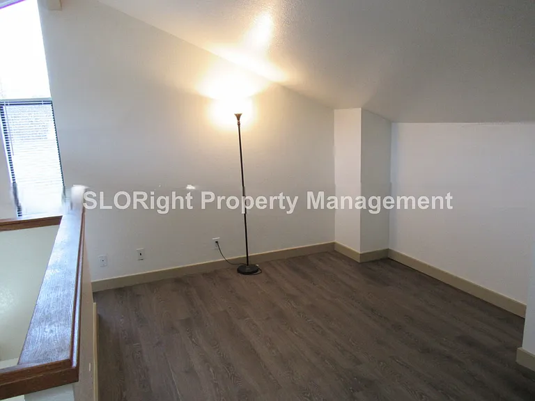 469 Sandercock St #C — Photo 8
