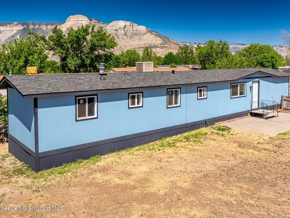 1st image of 22 E Silverbell Pl