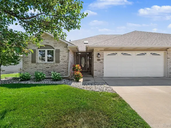 28 Millpond Trl, Saginaw, MI 48603