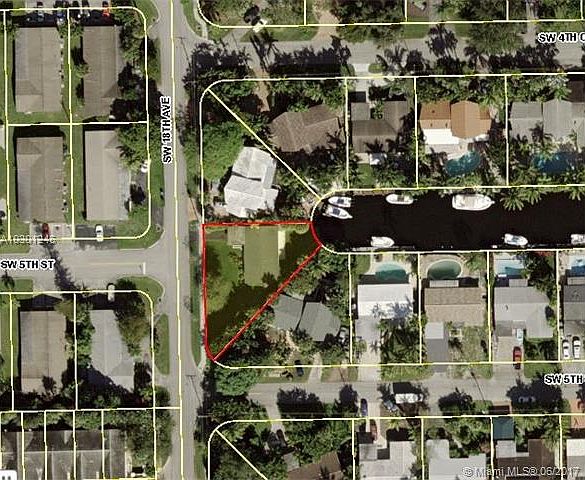2nd image of 430 SW 18th Ave