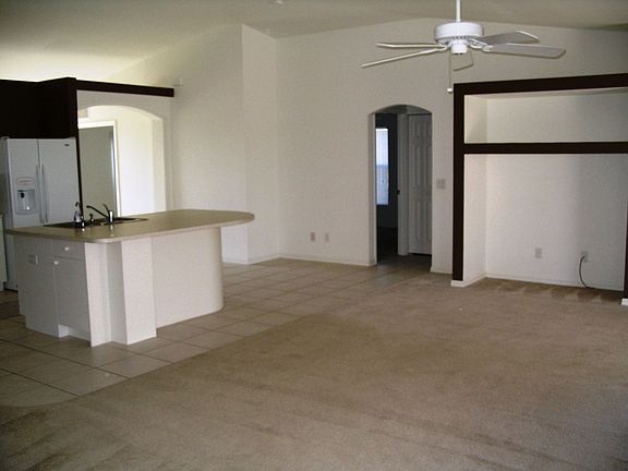 4th image of 403 NW 9th St