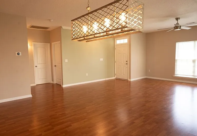 10 Arbors Cir — Photo 11