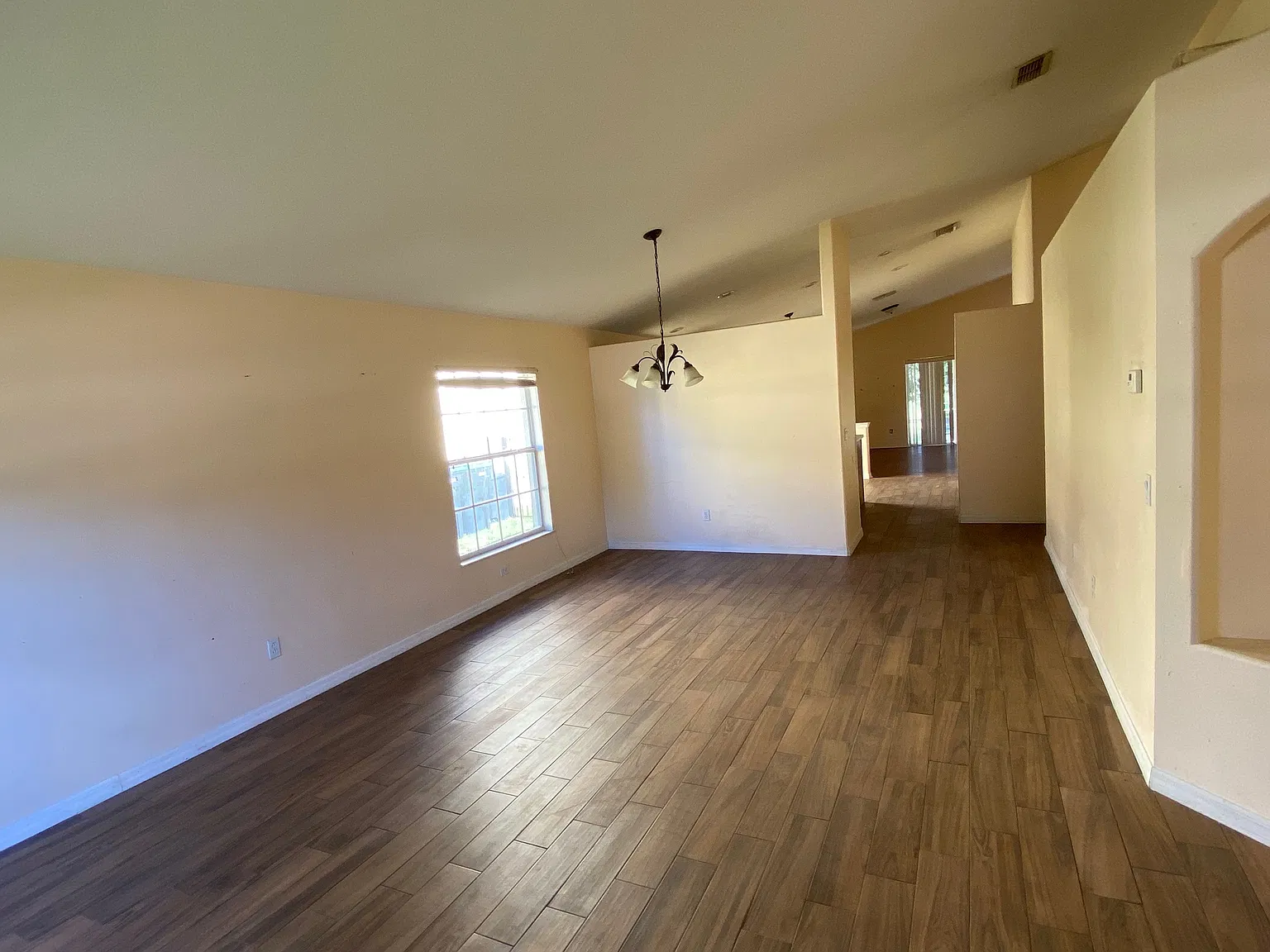 4727 Aguila Place — Photo 4