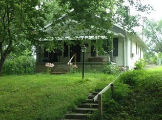 2213 S 16th St, Saint Joseph, MO 64503