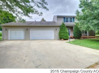 157 Lake Rd, Seymour, IL 61875