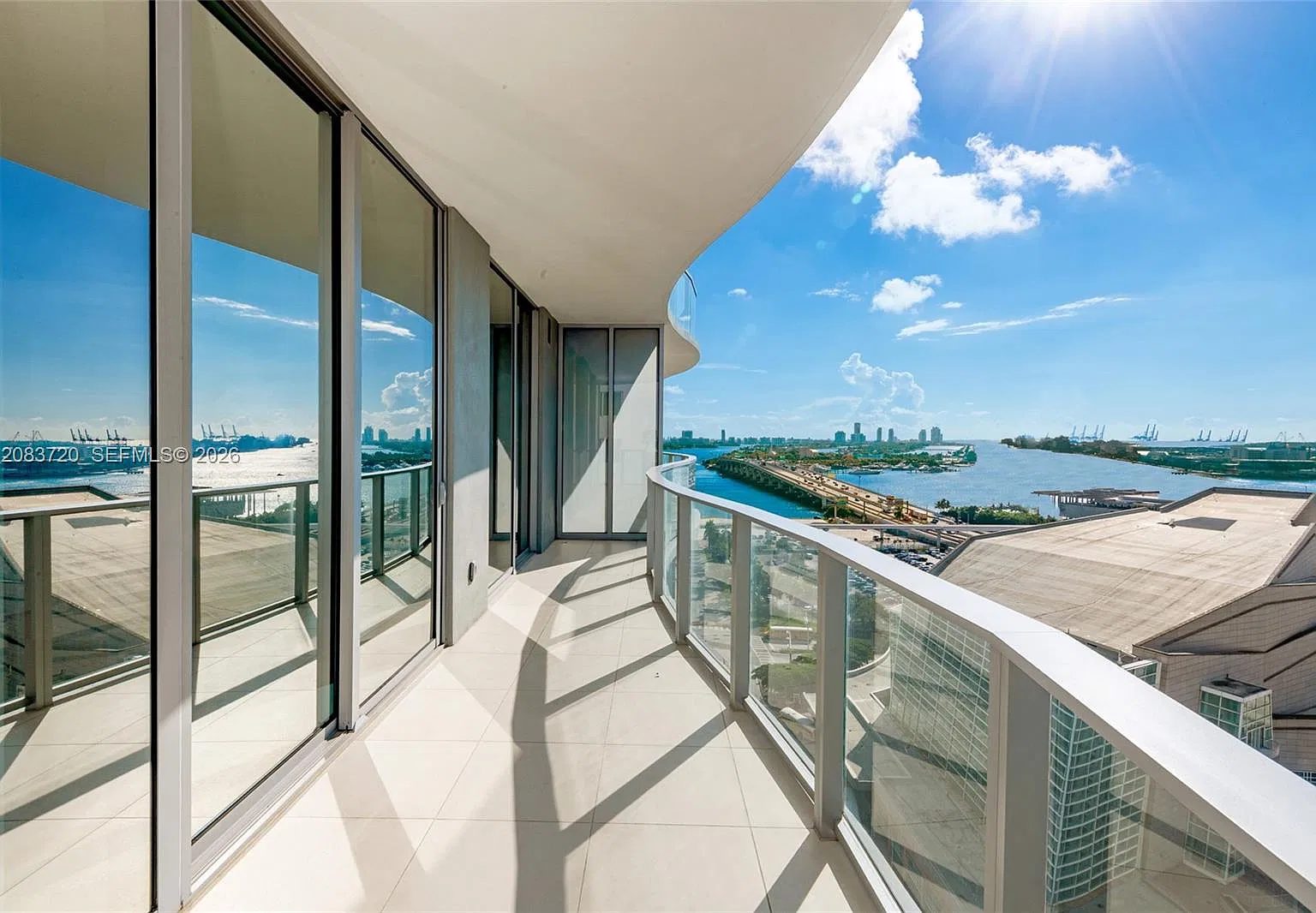 Casabella Residences — Photo 2
