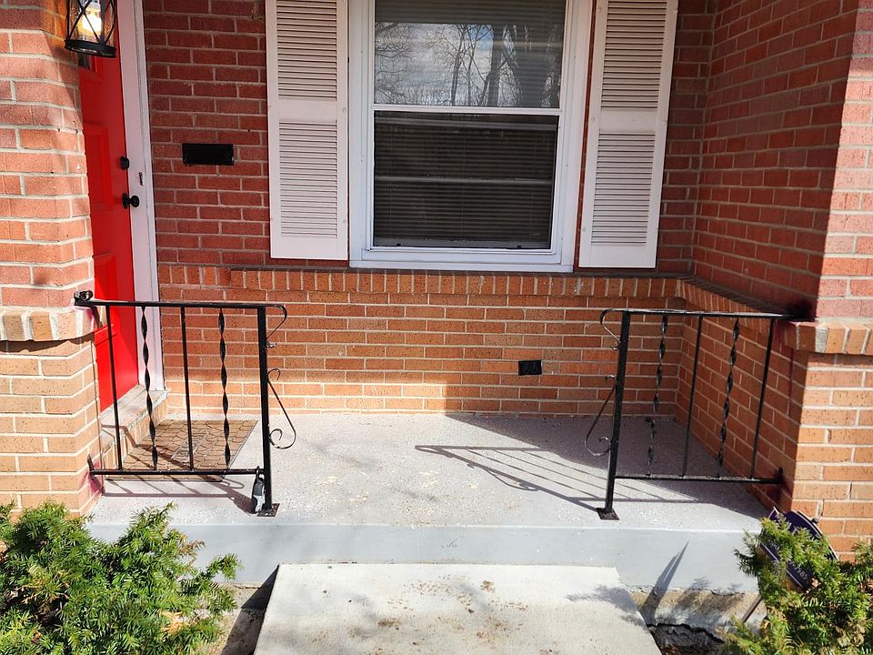 1st image of 920 E 83rd St #920