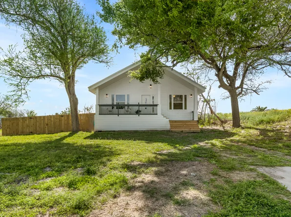 1179 S Houston St, Aransas Pass, TX 78336