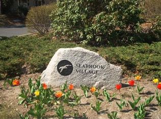 248 Surf Dr, Mashpee, MA 02649