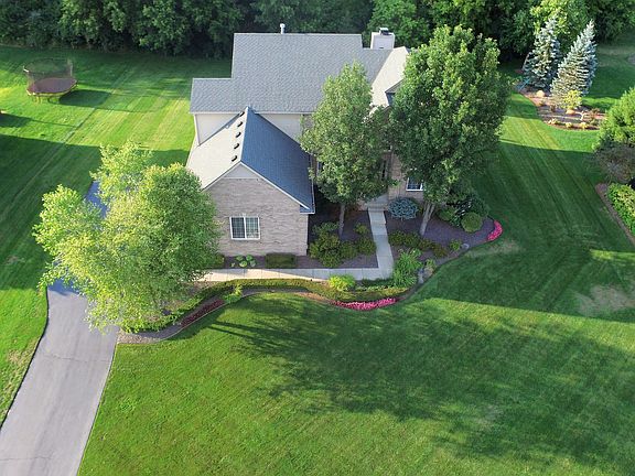 3rd image of 12943 Woodgrove Dr
