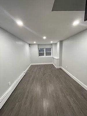 4th image of 310 E 89th St APT 1W